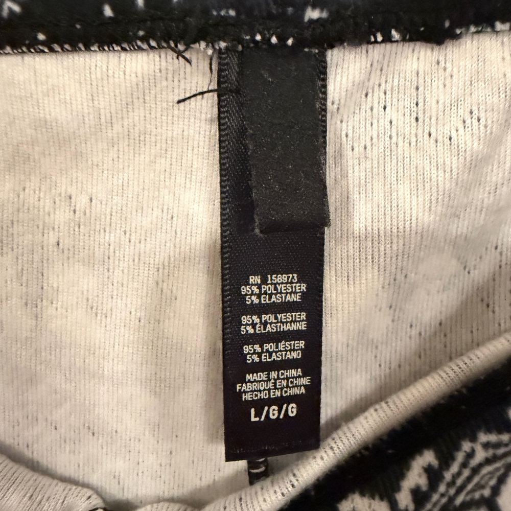 SKIMS Plush Hensley Pajama set black and white color. Top is XL NwT  bottom is L - Picture 14 of 14